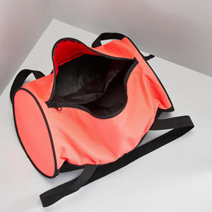 Women Special Traveling Bags Ladies Duffle Bags Custom Made High Quality Traveling with Custom Printing and Designing Wholesale - Product Image 3