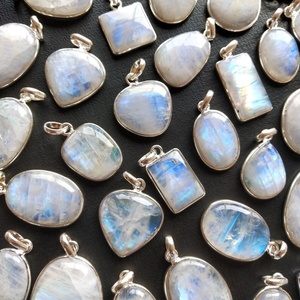 Colgante de plata de ley 925 con piedra de luna de arcoíris, colgante de cristal de lujo con piedra natural de 30 mm - Product Image 4