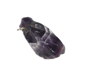 Compre en Línea un Colgante de Amatista en Bruto: Colgante de Amatista en Bruto en Venta - Product Image 1