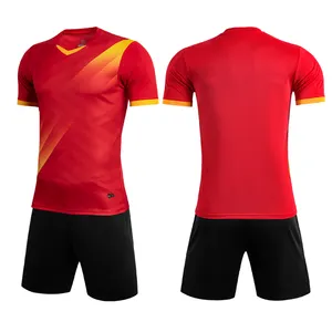 Nueva Camiseta de Fútbol de Moda con Logotipo Personalizado, Popular, en Oferta, para Ropa Deportiva, Impresión de Uniformes de Fútbol, 100% Poliéster de Secado Rápido - Product Image 1