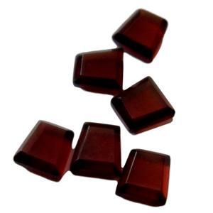Prix de gros de pierres précieuses en vrac grenat rouge taille fantaisie toutes formes tailles coupées sur commande de pierres précieuses en vrac pour la fabrication de bijoux - Product Image 1
