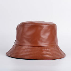Chapeaux seau en cuir unisexe réversibles Écologique Brodé Hiver Couleur Personnalisée Haute Couture Style Pêcheur Casquettes - Product Image 2