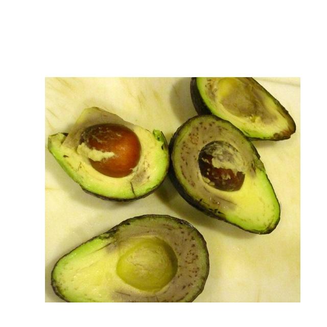 7 superproduktów, które oczyszczą twój organizm z toksyn Avocado, Grilled avocad