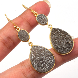 Pendientes colgantes y gota de piedras preciosas Druzy de titanio gris, pendientes delicados chapados en oro de 18 quilates de Plata de Ley 925 para suministros al por mayor - Product Image 4