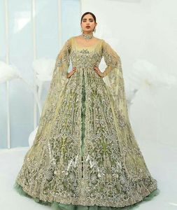 Magnifique robe de longueur au sol indienne/pakistanienne, boules de verre, orné de perles en pierre, fonctionne pour mariage, 2022 - Product Image 1
