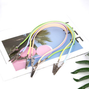 Kit de pinces dentaires et bavoirs en plastique, 50 pièces, porte-serviettes de dentiste en plastique, fournitures dentaires, pour patients dentaires, soins dentaires - Product Image 2