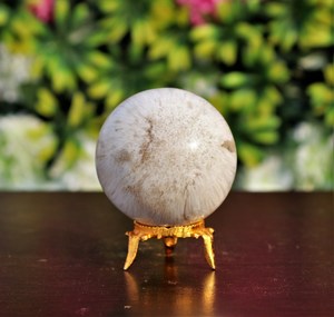 ลูกบอลคริสตัลสโคแลไซท์ธรรมชาติแบบพรีเมี่ยมทรงกลมที่มีการสั่นสะเทือนสูงสำหรับการทำสมาธิและการเชื่อมต่อเทวทูตงานฝีมือจำนวนมาก - Product Image 2