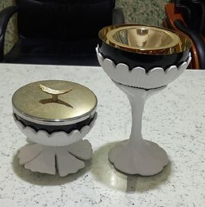 Brûleur d'encens en laiton et acier fait à la main de haute qualité avec support de conception de branche en acier inoxydable Offre Spéciale porte-encens Bakhoor - Product Image 1