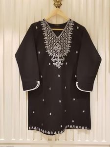 NEW-ELEGANT--KURTA WITH <b>PANT</b> FOR Party-wear-dress with Beautiful--applique work for Party/ Wedding =2021. - Product Image 2