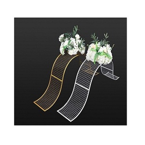 Centre de table de mariage de luxe en fer blanc et or, design attrayant de haute qualité, pour la décoration de la maison et des hôtels, en gros - Product Image 2