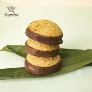 Hot product lovely cup shape Chocolate with coconut biscuit for wholesale