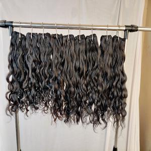 Belle perruque frontale en dentelle fine, personnalisée, 360°, avec raie au milieu, cheveux naturels lisses et ondulés, cheveux vierges Remy 100% humains - Product Image 5