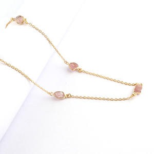 Nouvelle arrivée collier de quartz rose brut naturel plaqué or jaune collier de chaîne en couches collier d'approvisionnement en gros pour femme - Product Image 4