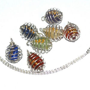 Grossiste Chakra Sanskrit Tumbled Cage Pendentifs: Chakra Sanskrit Tumbled Cage Pendentifs à vendre - Product Image 1