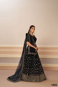 Juego de espejo Lehenga Choli de estilo indio glamuroso de diseñador paquistaní perfecto para bodas y fiestas - Product Image 3