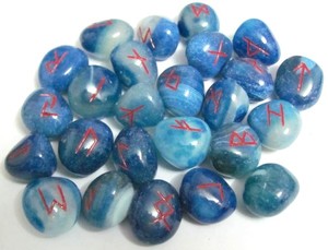 Mejor oferta en juego de Runas de ónix azul con color rojo | Juego de Runas de ónix azul con color rojo a bajo precio Artesanía de piedra Reiki curativa India - Product Image 2
