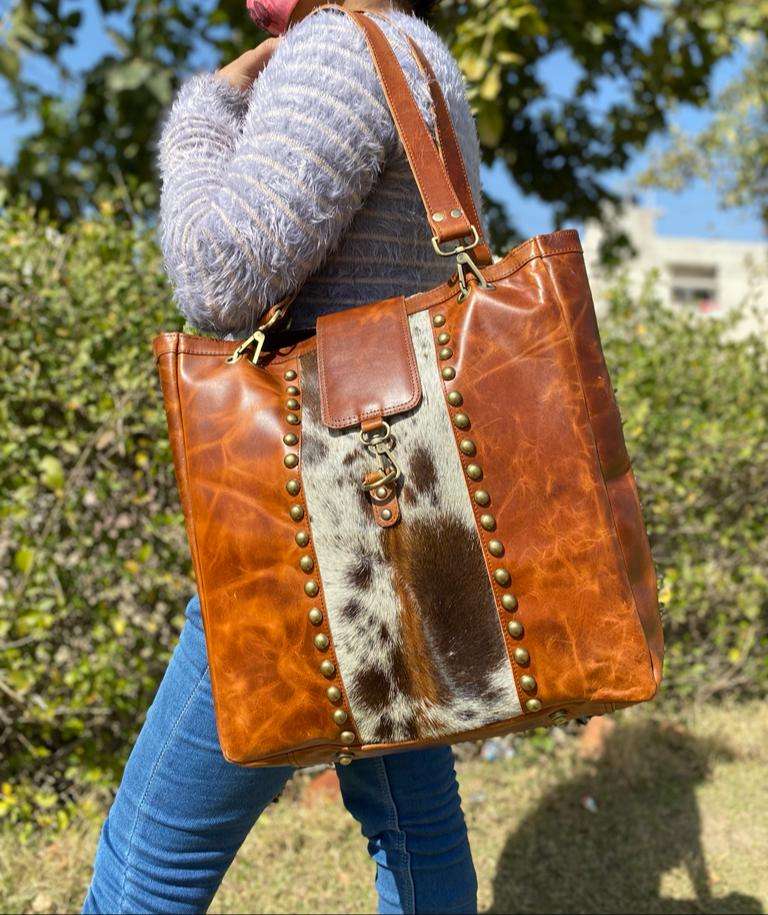 สีน้ำตาล