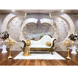 Decoración Elegante y Moderna para Escenario de Recepción de Boda Nigeriana con Paneles en C de Fibra de Vidrio, Ligeros, Personalizables en Tamaño y Color - Product Image 1