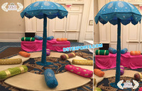 Canapé de réception moderne pour mariés, idéal pour les arrangements de sièges Mehendi et Sangeet lors d'événements de mariage à thème