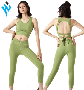 Ensemble de yoga respirant sans coutures pour femme, vert, 2 pièces : Legging taille haute et brassière de sport dos nageur découpé avec nœud et poches, tenue d'entraînement - Product Image 1