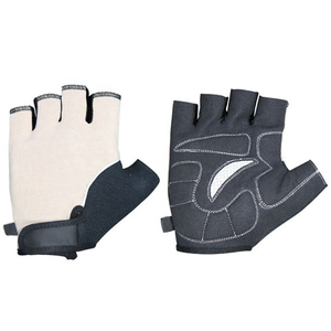 Gants d'haltérophilie sans doigts en néoprène et en cuir de qualité supérieure Meilleure qualité Nouveau design pour l'entraînement Fabrication fine - Product Image 4