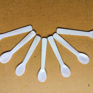 Cuillère de forme excellente pour manger du caviar, cuillère alimentaire en nacre, cuillère en coquillage. - Product Image 5