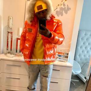 Bomber matelassée en duvet de canard personnalisée de haute qualité pour hommes Veste d'hiver en laine rembourrée Décoration en fourrure Veste à bulles - Product Image 1