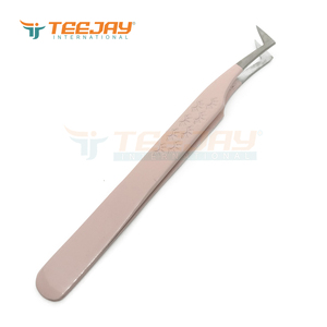 Pince à cils TEEJAY L Boot Baby Pink avec revêtement poudré, pour extensions de cils volumineuses, avec nouvelle poignée de 12 cm et pointe lisse - Product Image 2