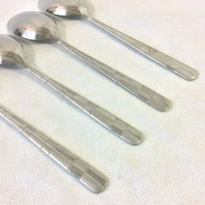 Lot de 4 cuillères de mariage en acier miroir de l'Inde, parfaites pour les mariages, les événements spéciaux, la vaisselle et le dessert. - Product Image 6