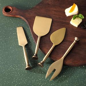 Hot Selling Metal <b>Cheese</b> <b>Set</b> in Golden Finished With Unique Designed Handle for Kitchen Use - Product Image 2