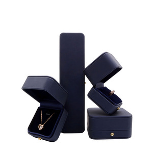 Wholesale Custom Luxury leatherette Box Jewelryimitation Leather Boxpu Leather Box Jewelry Necklace Box Packaging