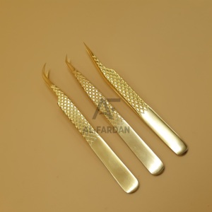 Pince à épiler d'extension de cils en acier inoxydable japonais plaqué or 24 carats Offre Spéciale étuis magnétiques à poignée en diamant avec pointe pointue - Product Image 4