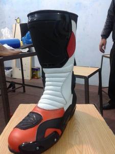 Botas de Motociclismo de Cuero Profesionales para Carreras, Unisex, Impermeables y Resistentes al Fuego - Product Image 2