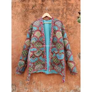 Veste d'hiver en coton multicolore, 5 pièces, impression multicolore, court, Maxi ethnique, Kantha manteau pour femmes, peignoir fait à la main - Product Image 5
