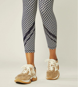 กางเกงเลกกิ้งเล่นโยคะไร้รอยต่อระบายอากาศได้ดีล่าสุดมีก้นดันทรงดีไซน์ตรงก้นสำหรับไปยิมเด็กผู้หญิง - Product Image 4