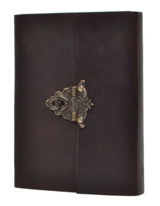 Journal intime en cuir fait main couture de selle et reliure à coudre avec serrure - Product Image 1