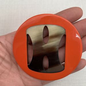 Colgante de moda a granel más vendido para mujer hecho de joyería de cuerno con acabado de laca duradero - Product Image 4