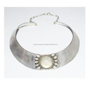 Collar Vintage con estilo, rama con piedra de resina - Product Image 2