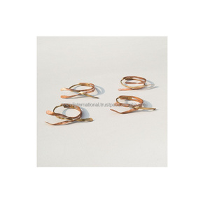 Anneaux de serviette à l'aspect antique pour les mariages Nouvelle collection d'anneaux de serviette à fleurs - Product Image 2