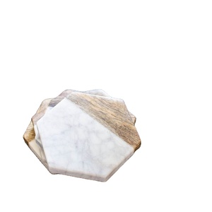 Posavasos de piedra de mármol seguro para una forma hexagonal saludable ecológica Juego de posavasos con almohadilla de copa de mármol blanco y madera para uso en fiestas y - Product Image 1