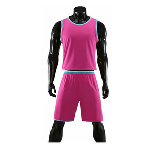 Vente en gros de costumes en polyester avec logo personnalisé Vêtements de sport pour hommes Maillot de sport imprimé en maille personnalisé Ensemble de maillots de basket-ball Bsci pour l'entraînement - Product Image 3