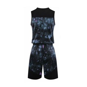 Ensemble d'uniformes de basketball à séchage rapide et antibactériens, en tissu respirant, avec impression personnalisée du logo et du nom, couleur sur mesure, grandes tailles - Product Image 3