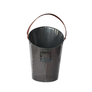 Cubo de carbón de metal recubierto de polvo gris con mango de cuero perfecto para uso en chimenea y jardín elegante Almacenamiento de leña - Product Image 2