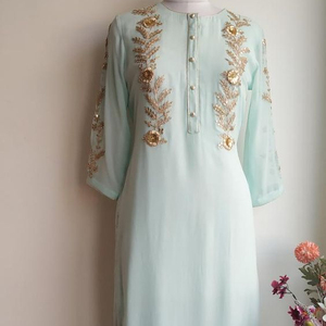 -ELEGANT--DESIGN--OF--ZARI---EMBROIDERY SUR LONG-KURTA AVEC PANTALON ROBE POUR LA Fête-usure-robe pour la Fête/Mariage = 2021... - Product Image 1