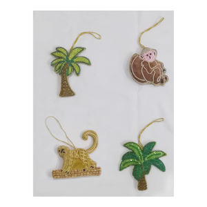 Adorno Navideño Bordado a Mano con Hilo Zari de Artesano Indio - Product Image 1