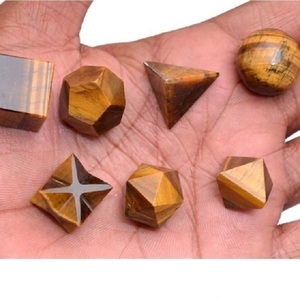 Hermosos cristales de piedras preciosas naturales Ojo de tigre 7 piezas Juego de geometría sagrada para curar Juego de geometría de piedra pulida - Product Image 3