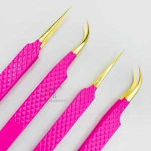 Pince à épiler d'extension de cils en acier inoxydable revêtue de poudre rose foncé pointe dorée avec poignée diamantée Type de pointe pointue durable - Product Image 1