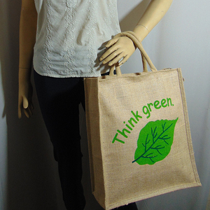 Bolsa de Yute Ecológica Reciclada en Stock (12"W X 14"H X 5"G) -lowellcraft.com Forro de Algodón, Asa para el Hombro - Product Image 1