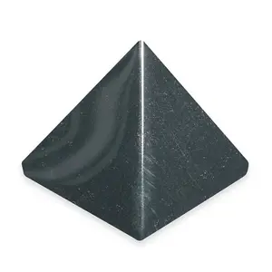最高品質のヘマタイトピラミッド: 卸売ヘマタイトジェムストーンピラミッド: N H AGATEから購入