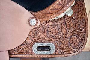 Ensemble de selle anglaise en cuir véritable de qualité supérieure durable de 14 à 18 pouces, différentes couleurs pour baril de course Western Horse Tack - Product Image 5